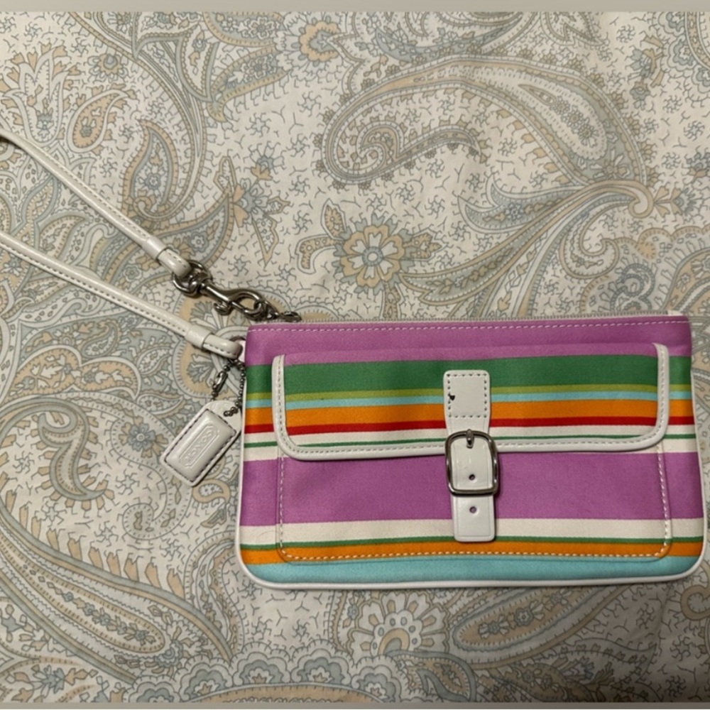 EUC Coach Wristlet